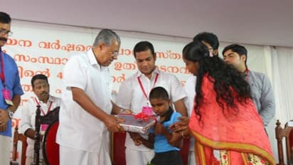 വാക്ക് പാലിച്ച് പിണറായി സര്ക്കാര്; അടുത്തവര്ഷത്തേക്കുള്ള പാഠപുസ്തകം തയ്യാര്