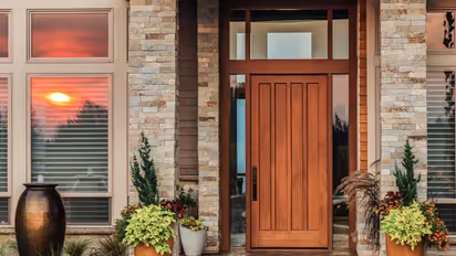 ಮುಗಿಯದ ಸಮಸ್ಯೆಯೇ?  ಮನೆ ಮುಖ್ಯದ್ವಾರದಲ್ಲಿ ಕೆಂಪು ಬಟ್ಟೇಲಿ ಉಪ್ಪು ಕಟ್ಟಿಡಿ!