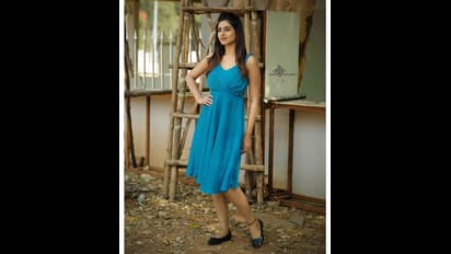 యాంకర్ వర్షిణి గ్లామర్ షో.. ఫోటోలు వైరల్!