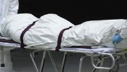 లాక్ డౌన్..మహిళ మృతి, అంత్యక్రియలు చేసేవారు లేక..