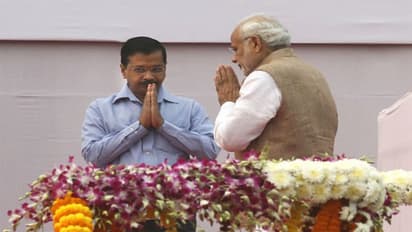 রাজধানীতে মোদী-কেজরি সাক্ষাৎ, আলোচনায় উঠে এল দিল্লি হিংসা থেকে করোনা ভাইরাস