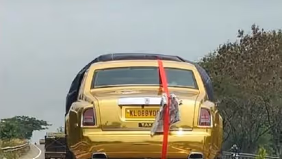 Have you checked out this Gold Rolls Royce taxi in Kerala?
