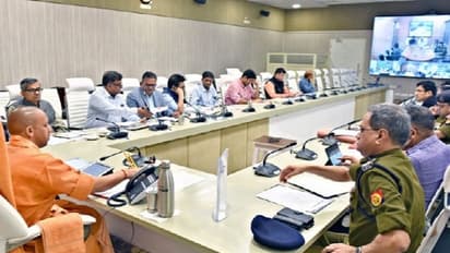 यूपी में डेढ़ लाख जगह होगा होलिका दहन, CM योगी की ये चेतावनी