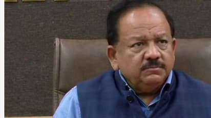 আসছে বছর প্রথম তিন মাসের মধ্যেই মিলতে পারে সুখবর, করোনাভাইরাসের প্রতিষেধক নিয়ে মুখ খুললেন স্বাস্থ্য মন্ত্রী