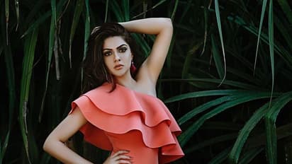 இருட்டில் சுந்தர் சியை புரட்டி எடுத்த பிரபல நடிகை... பாத்டப்பிலும், படுக்கையறையிலும் செய்த படு அட்ராசிட்டி...!