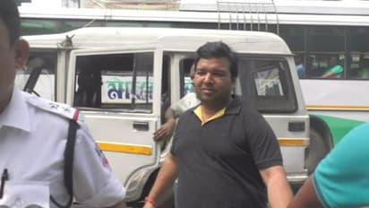 কলকাতায় গোলি মারো স্লোগান, হাওড়া থেকে গ্রেফতার বিজেপি কর্মী