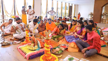 500 पंडित, 40 एकड़ में हजारों लोग...कर्नाटक सरकार में मंत्री श्रीरामुलु के बेटी की आज  होगी शाही शादी