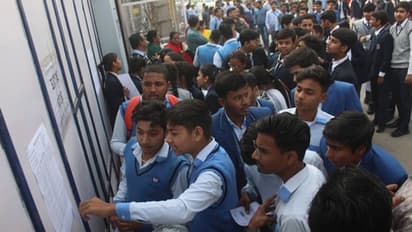 বানান ভুলেও কাটবে না নম্বর, নতুন নিয়ম চালু  মধ্যশিক্ষা পর্ষদের