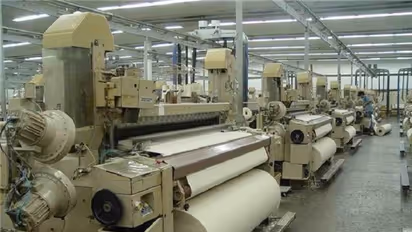 Murshidabad Powerloom-জেলার পাওয়ারলুমে তৈরি হবে পড়ুয়াদের পোশাক, সিদ্ধান্ত নবান্নের