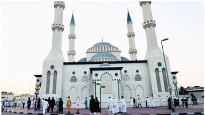 കൊറോണ; യുഎഇയില്‍ ജുമുഅ നമസ്‍കാരം 10 മിനിറ്റിലധികം ദീര്‍ഘിപ്പിക്കരുതെന്ന് നിര്‍ദേശം