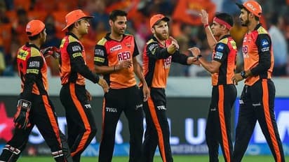 ஐபிஎல் 2020: முக்கியமான தலைக்கே டீம்ல இடம் இல்ல.. சன்ரைசர்ஸ் அணியின் ஆடும் லெவன்
