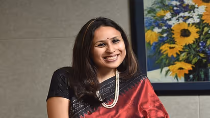 1 ಲಕ್ಷ ರೂ SIP ಇದ್ದರೆ ಅದೇ ಈಗಿನ ಸಂಪತ್ತು, ಯುವ ಸಮೂಹಕ್ಕೆ ರಾಧಿಕಾ ಗುಪ್ತಾ ಹೂಡಿಕೆ ಸಲಹೆ!