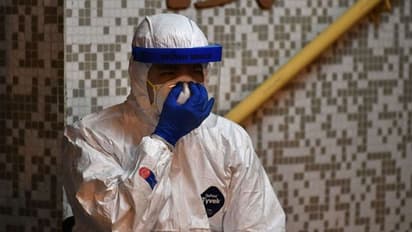 കൊവിഡ്19: ജനങ്ങളുമായി ഇടപഴകുന്നതിൽ പത്ത് ലക്ഷത്തോളം പേര്ക്ക് വിലക്ക്, കടുത്ത നടപടികളിലേക്ക് ഇറ്റലി