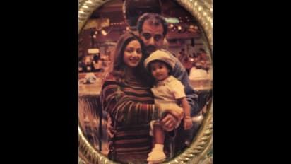 அம்மா ஸ்ரீதேவியுடன் அழகு தேவதை ஜான்வி கபூர்...குட்டி பாப்பா முதல் க்யூட் ஹீரோயின் வரை அரிய புகைப்பட தொகுப்பு!