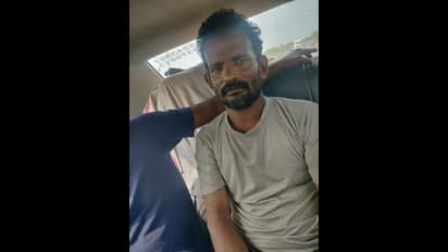 அமைச்சர் ஜெயக்குமார் குரலில் பேசிய "முகமது ரஃபீக்"..! பல லட்சத்தை ஆட்டைய போட்டதன் பகீர் பின்னணி..!