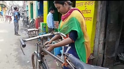 বাবাকে হারিয়েও বোনেদের পড়াল নার্সিং, জীবন যুদ্ধে সফল বাঁকুড়ার সাইকেল মেকানিক চায়না