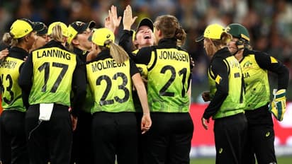 टी- 20 वर्ल्ड कप फाइनल : भारत को लगा झटका, 85 रनों से हराकर पांचवीं बार चैंपियन बना ऑस्ट्रेलिया