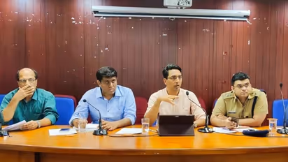 പത്തനംതിട്ടയിൽ നിരീക്ഷണത്തിൽ പാളിച്ച; നിരീക്ഷണത്തിലുണ്ടായിരുന്ന രണ്ട് പേർ അമേരിക്കയിലേക്ക് കടന്നു