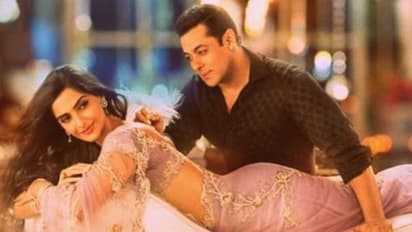 வேர்த்து விறுவிறுத்த சல்மான் கான்... பட விழாவில் பிரபல நடிகையிடம் செய்த காரியம்... வைரலாகும் வீடியோ...!