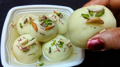 Rasogolla- কিভাবে হল রসগোল্লার জন্ম, জেনে নিন এর জন্মবৃত্তান্ত