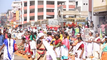 ക്യൂ ആർ കോഡ് സ്കാൻ ചെയ്ത് സ്ഥലം കണ്ടെത്താം, 4000 വാഹനങ്ങൾക്ക് പാർക്കിങ് സൗകര്യം, പൊങ്കാലയ്ക്കായി 32 ഗ്രൗണ്ട്