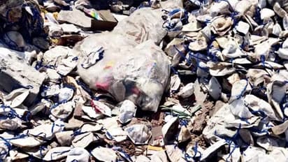 पुराने मास्क को धोकर बेचने की तैयारी? नाले के पास से जब्त किए गए मास्क, चौंकाने वाले खुलासे