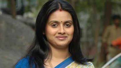 డైరెక్టర్ గా మారిన సీనియర్ హీరోయిన్.. పూరి సపోర్ట్!