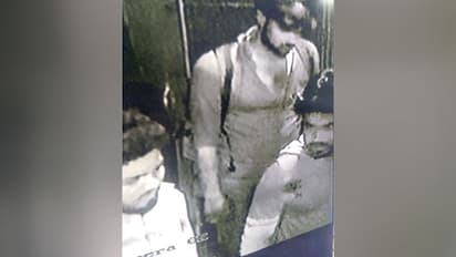 சேலத்தில் பயங்கரம்..! கணவன்-மனைவி உட்பட 3 பேர் கழுத்தறுத்து கொடூரக்கொலை..!