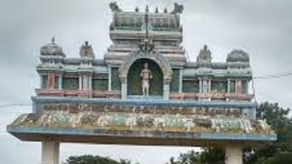 ಈ ದೇವಸ್ಥಾನದಲ್ಲಿ  ಅಭಿಷೇಕ ಮಾಡಿಸಿದ ಎಣ್ಣೆಯಿಂದ ಸಂಧಿವಾತ ಗುಣವಾಗುತ್ತಂತೆ!