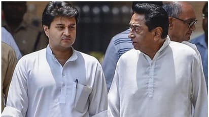 മധ്യപ്രദേശിൽ കോൺഗ്രസ് വിയർക്കുന്നു; ജ്യോതിരാദിത്യ ക്യാമ്പിലെ 19 എംഎൽഎമാരെ കടത്തി