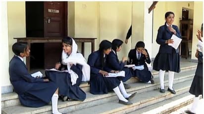 എസ്എസ്എൽസി, ഹയർ സെക്കൻഡറി പരീക്ഷകൾ ഇന്നുമുതൽ; കൊറോണ നിരീക്ഷണത്തിലുള്ള വിദ്യാർത്ഥികൾക്ക് സേ പരീക്ഷ