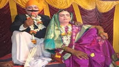 62 ವರ್ಷದಿಂದ ನಕ್ಕೇ ಇಲ್ಲ ರತಿ-ಮನ್ಮಥರು: ನಗಿಸಿದವರಿಗೆ 1.50 ಲಕ್ಷ ಬಹುಮಾನ!