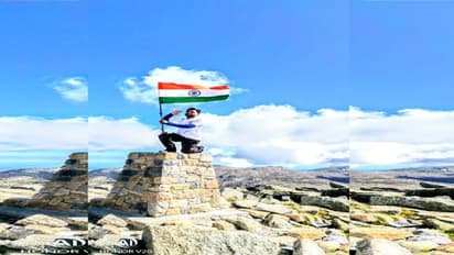 మరో మైలురాయి.. అత్యంత ఎత్తైన శిఖరాన్ని అదిరోహించిన అమ్గోత్ తుకారాం