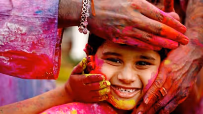 কোথাও দোল-আবার কোথাও নাম হোলি, কোন রাজ্যে কী নামে পরিচিত রঙের এই উৎসব