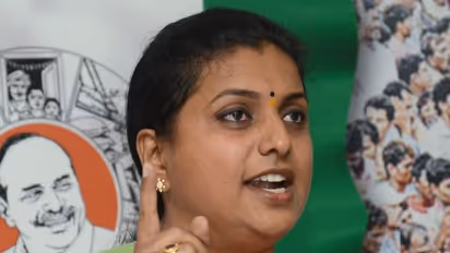 టీడీపీ కోవర్టుగా కాంగ్రెస్లో: రేవంత్ రెడ్డిపై రోజా ఫైర్