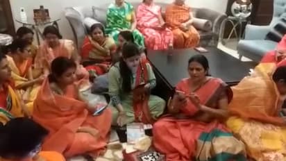 করোনামুক্ত ভারতের গান একদল মহিলার, ঝড়ের গতিতে ভাইরাল নেট দুনিয়ায়