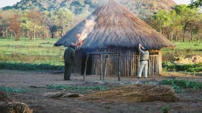 होली का रंग हुआ फीका, भाई से किया झगड़ा और फूंक दिया अपना ही घर