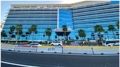 ഖത്തറില് പുറത്തിറങ്ങുമ്പോള് മാസ്ക് നിര്ബന്ധം; ലംഘിക്കുന്നവര്ക്ക് രണ്ട് ലക്ഷം റിയാല് വരെ പിഴ