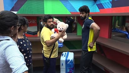 'ചിന്നുവിനെ രജിത്തേട്ടന്റെ അടുത്തെത്തിക്കണം'; ബിഗ് ബോസ് നിര്ദേശം, രജിത്തിന്റെ പെട്ടി പാക്ക് ചെയ്തയച്ചു