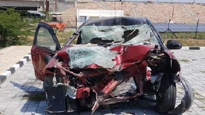 1 गलती के कारण पत्नी, बेटी, दामाद के साथ आफिसर की मौत, ऐसे हुआ हादसा