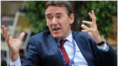 കൊറോണയുടെ തുടക്കം ഇന്ത്യയില് നിന്നല്ലാത്തതിന് ദൈവത്തിന് നന്ദി; വിവാദ പരമാര്ശവുമായി സാമ്പത്തിക ശാസ്ത്രജ്ഞന്