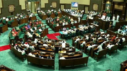 মধ্যপ্রদেশে হচ্ছে না আস্থা ভোট, ১০ দিনের স্বস্তিতে কমল নাথ