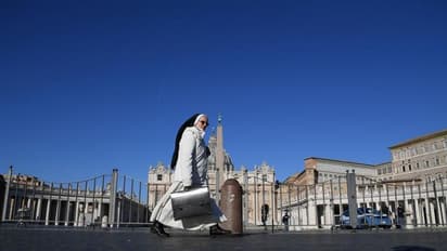 നിശ്ശബ്ദം  നിശ്ചലമീലോകം; കൊറോണാ കാലത്തെ കാഴ്ചകള്‍