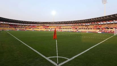 ഐഎസ്എല്‍ ഫൈനലിനും കാണികളെ പ്രവേശിപ്പിക്കില്ല; ഐപിഎല്‍ ത്രിശങ്കുവില്‍