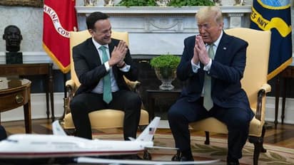 உலகையே திரும்பி பார்க்க வைத்த இந்திய வணக்கம்..!! அமெரிக்க அதிபர் ட்ரம்ப் கைகூப்பி வரவேற்பு..!!