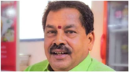 கொரோனா வைரஸுக்கு கட்டம் போட்டு ஜாதக கணிப்பு... அதிர வைக்கும் பிரபல ஜோதிடர்..!