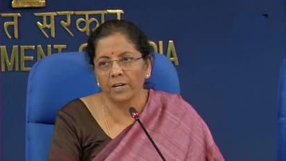 LIC IPO:எல்ஐசி பங்கு விற்பனை ஒத்திவைப்பு?: நிர்மலா சீதாராமன் சூசகம்