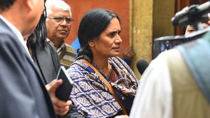 తేదీలు మారతాయేమో అంతే.. శిక్ష తప్పదు: నిర్భయ తల్లి వ్యాఖ్యలు