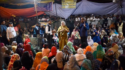 Defiant Shaheen Bagh protesters refuse to pay heed despite request by Delhi police