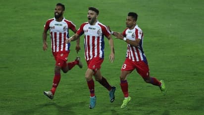 ചെന്നൈയിനെ തകര്ത്തു; ഐഎസ്എല് കിരീടം കൊല്ക്കത്തയിലേക്ക്